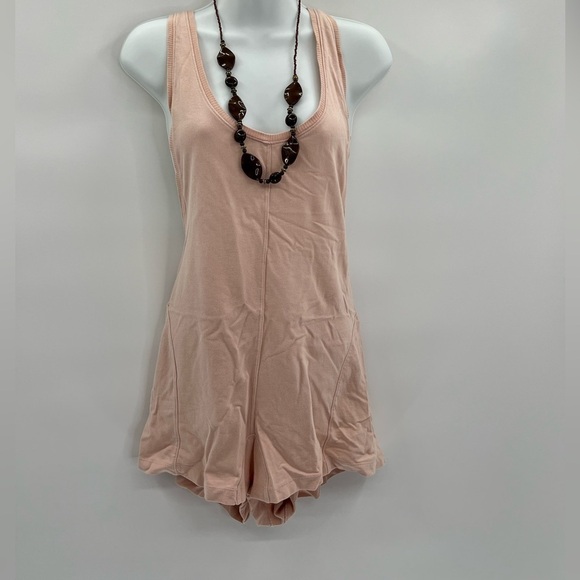 Silence + Noise Peach Romper - Size M - Picture 2 of 5